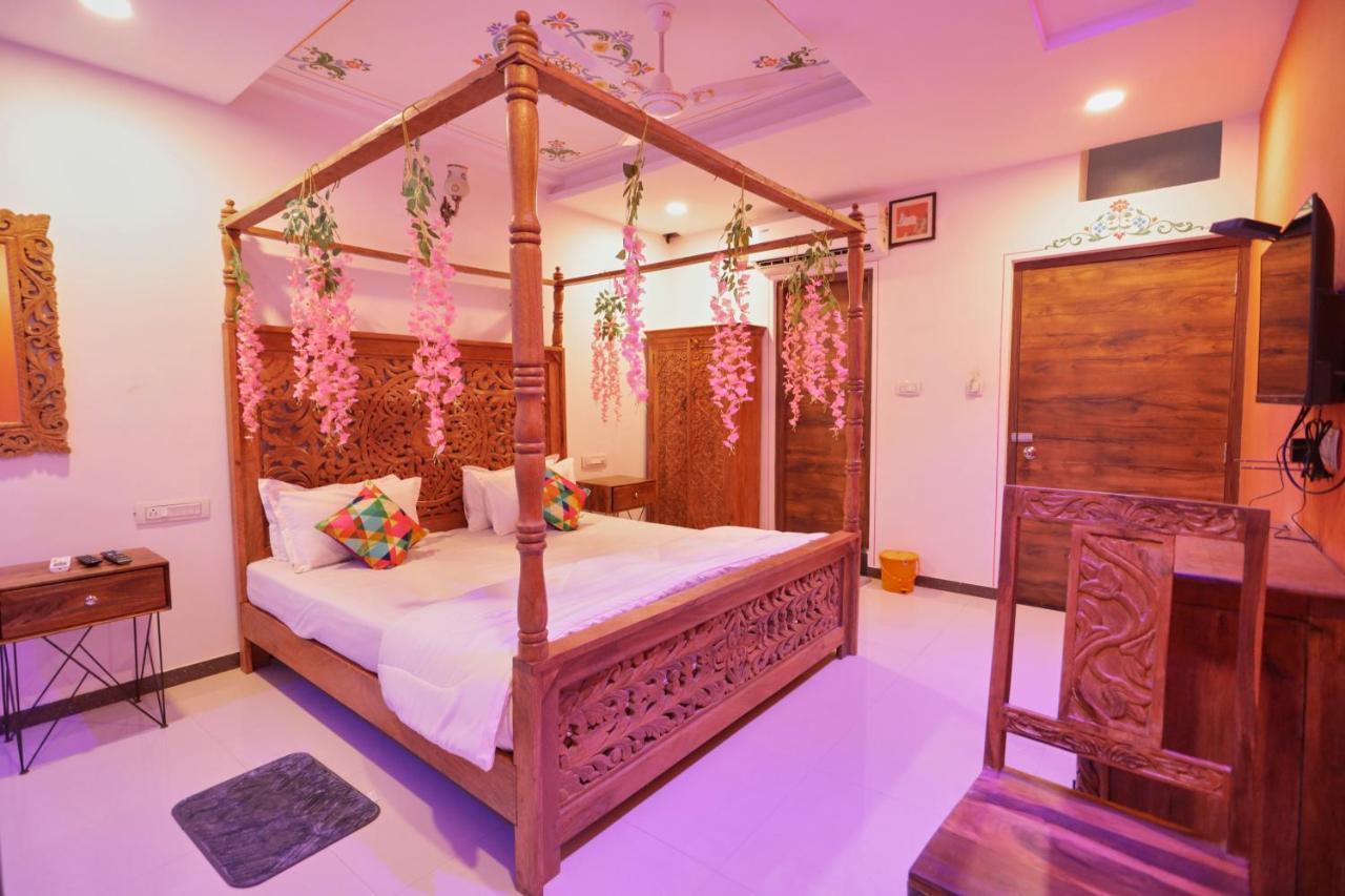 Neev Haweli Hotel Udaipur Exterior photo