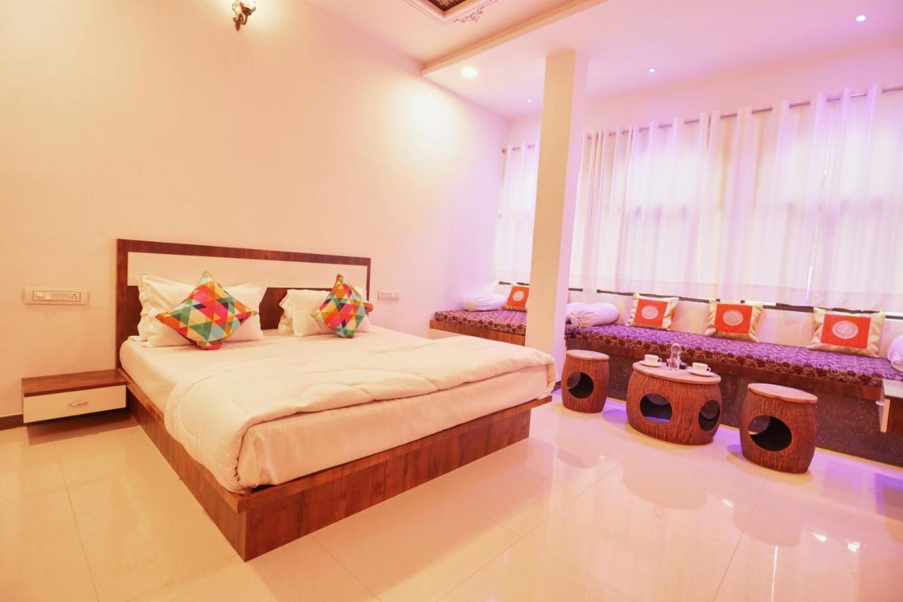 Neev Haweli Hotel Udaipur Exterior photo