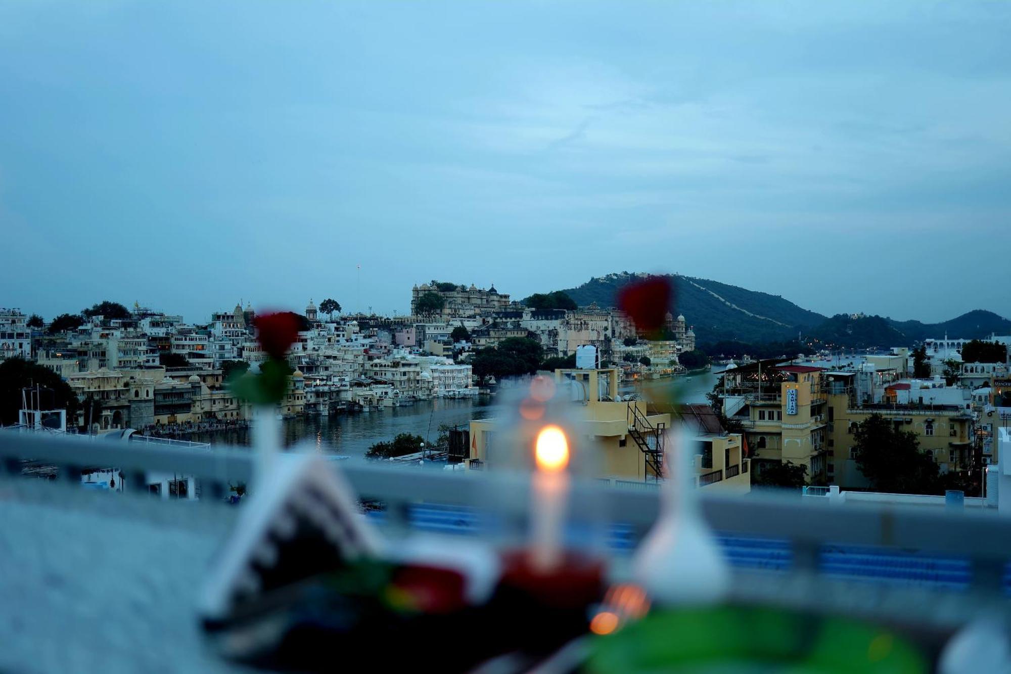 Neev Haweli Hotel Udaipur Exterior photo