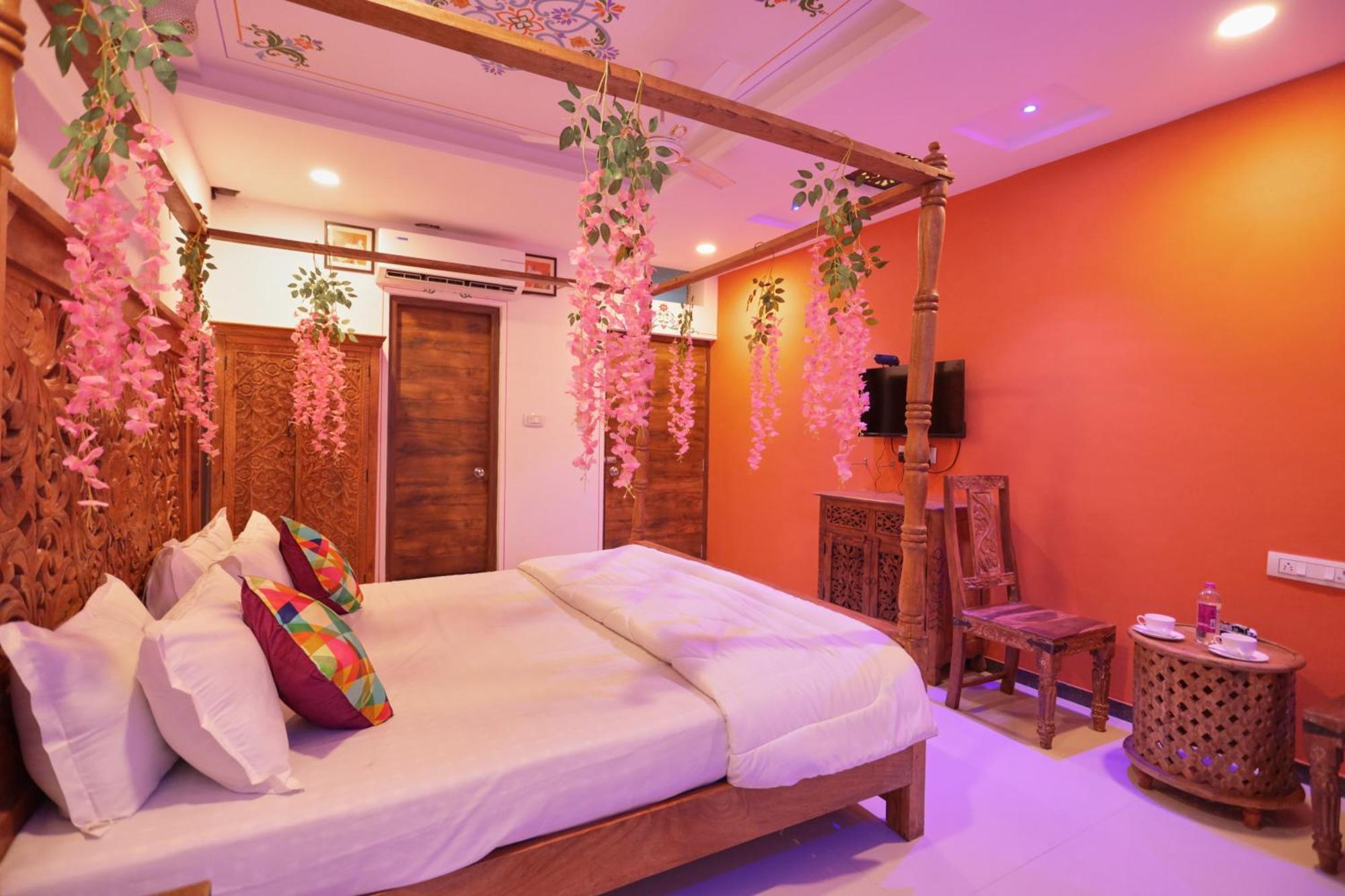 Neev Haweli Hotel Udaipur Exterior photo
