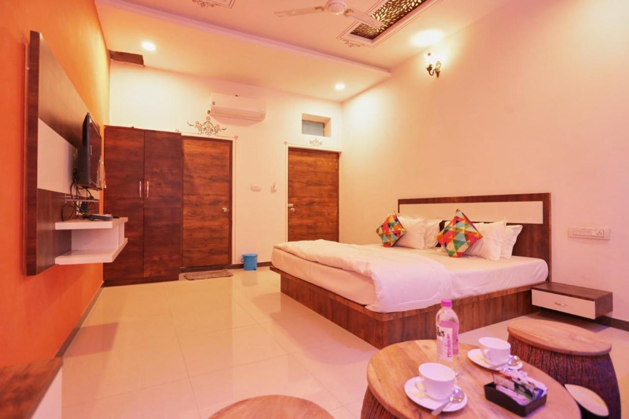 Neev Haweli Hotel Udaipur Exterior photo