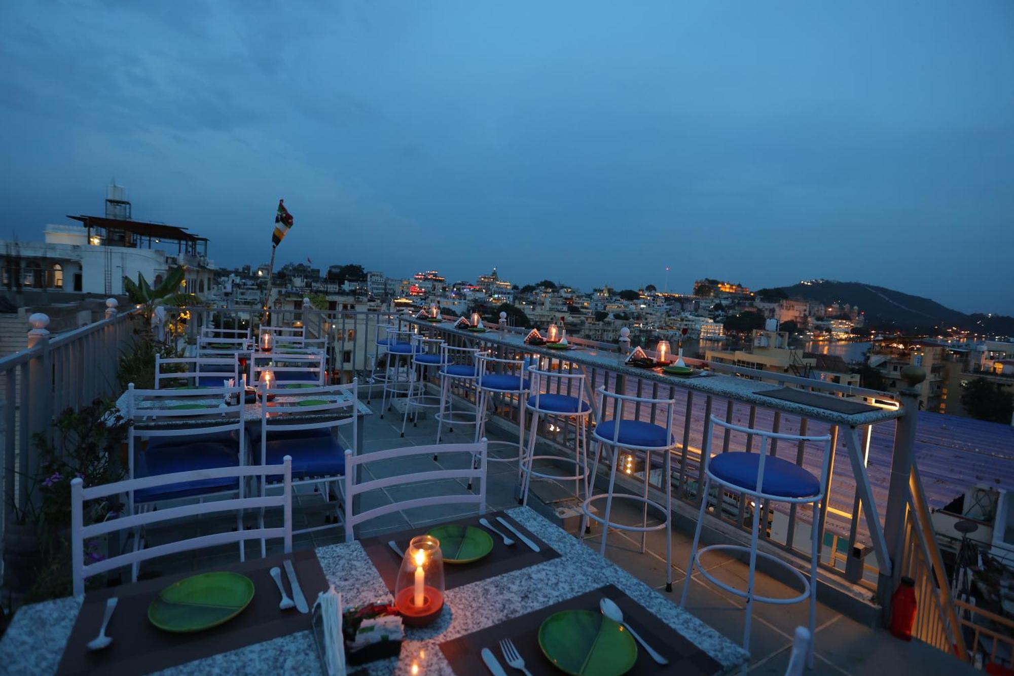 Neev Haweli Hotel Udaipur Exterior photo